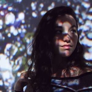 Meet your Posher, Emiko